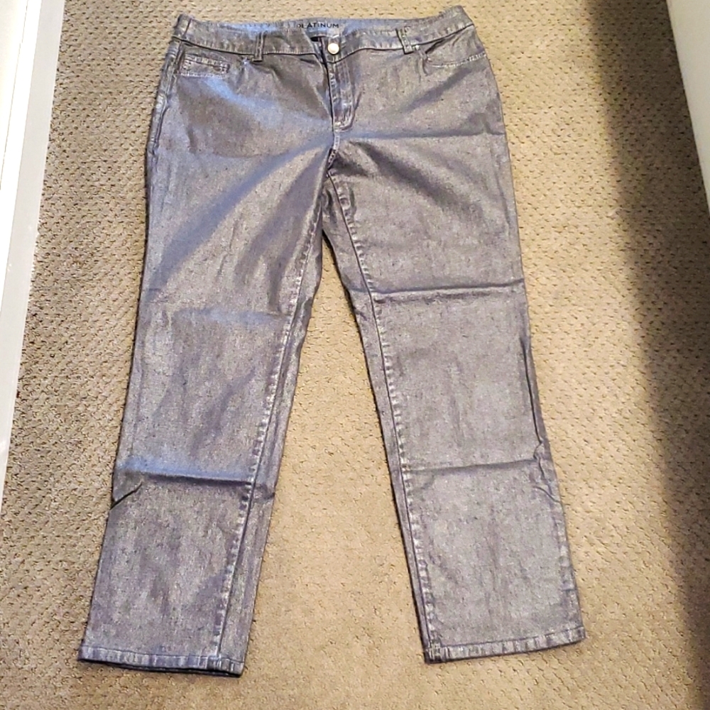 NEW Chicos Platium Jeans size 2.5 size 14 NEW